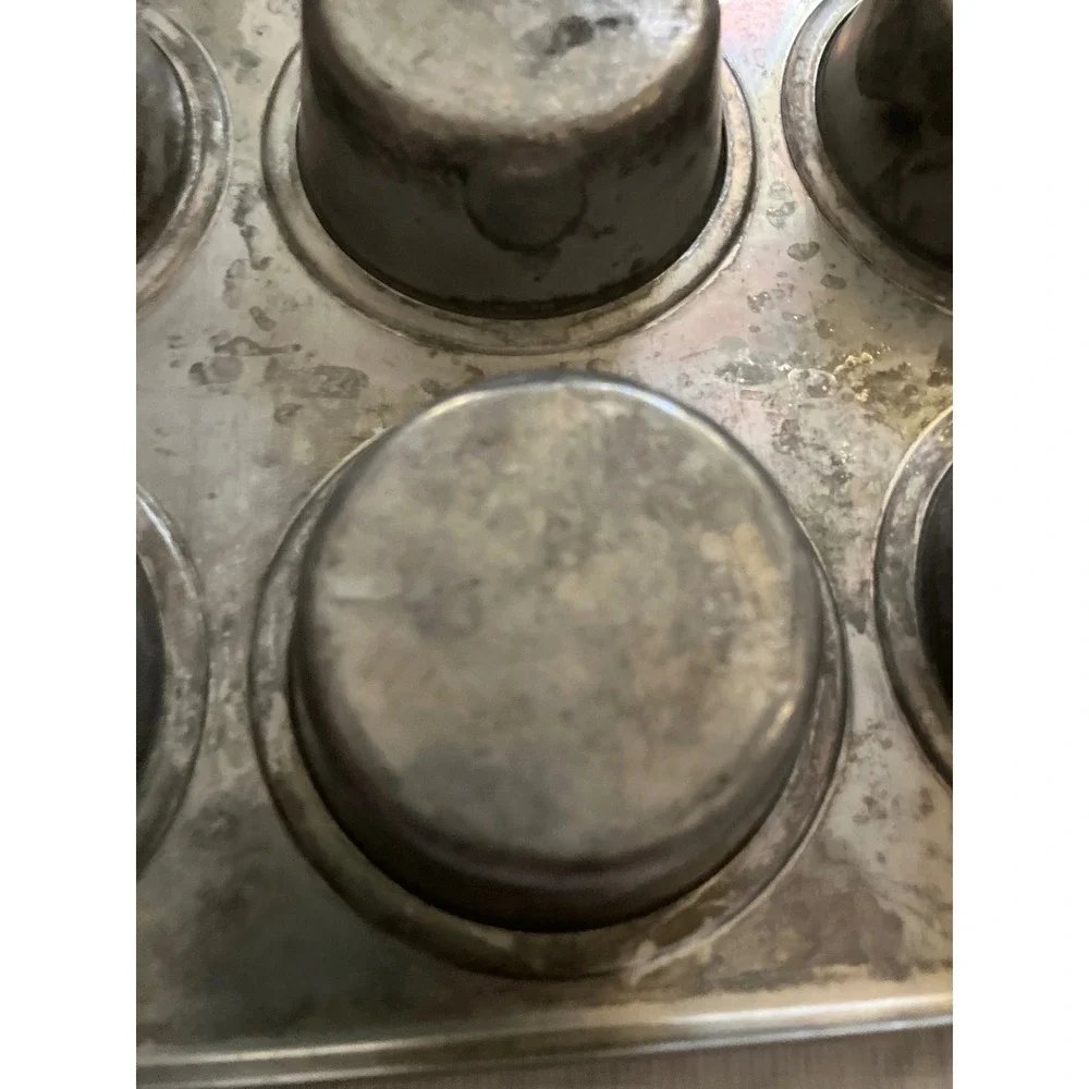 Vintage 9 Cup Muffin Pan Muffin Tin Cupcake Baking Pan Metal